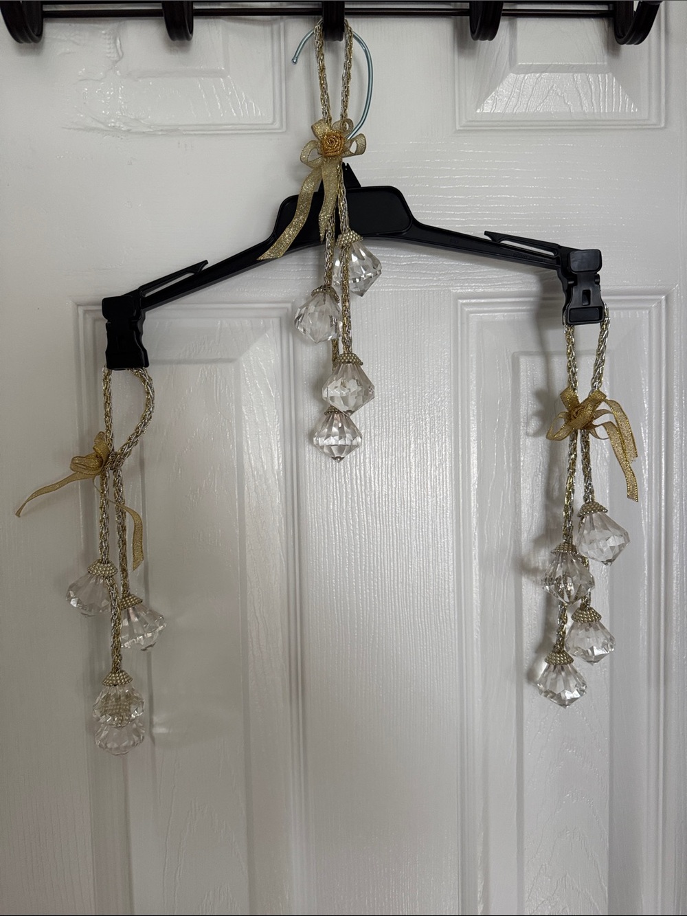 Crystal Tassel Hanging Décor with Gold Rope
